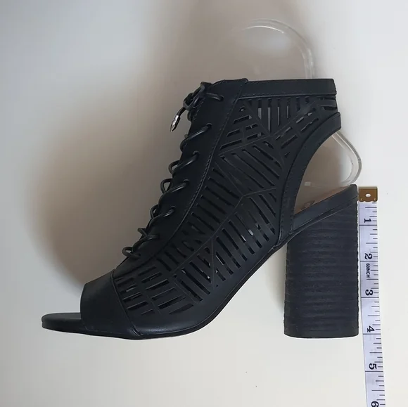 Sam Edelman Rocco Lace up Ankle Boots Womens 7 Black Laser Cut Open Peep Toe - Picture 11 of 13